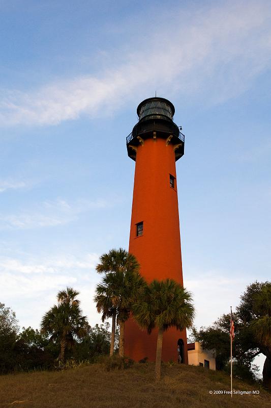20090221_201159 D200 P12400x3600 srgb.jpg - Jupitor Lighthouse intially commissioned during the Presidency of Pierce (1853-4) on the Fort Jupitor Reservation.  The land was originally obtained during the Second Seminole War